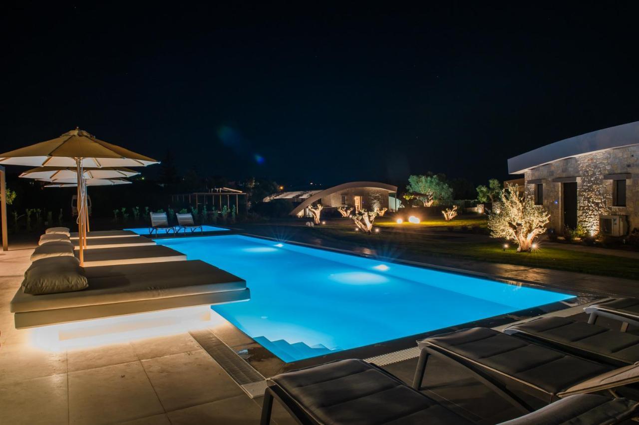 Nestor Luxury Villas With Private Pools Romanos  ภายนอก รูปภาพ